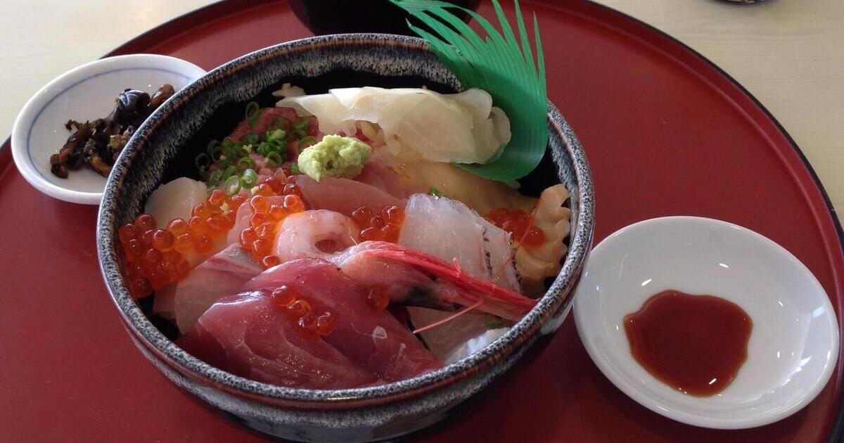 銚子市、10年連続水揚げ量日本一の港町で食べる海鮮丼