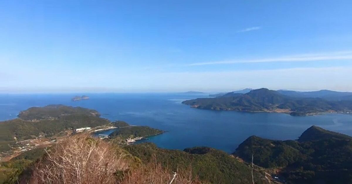 平戸市野子町、絶景の海景色が広がる志々伎山からの風景（標高347m）