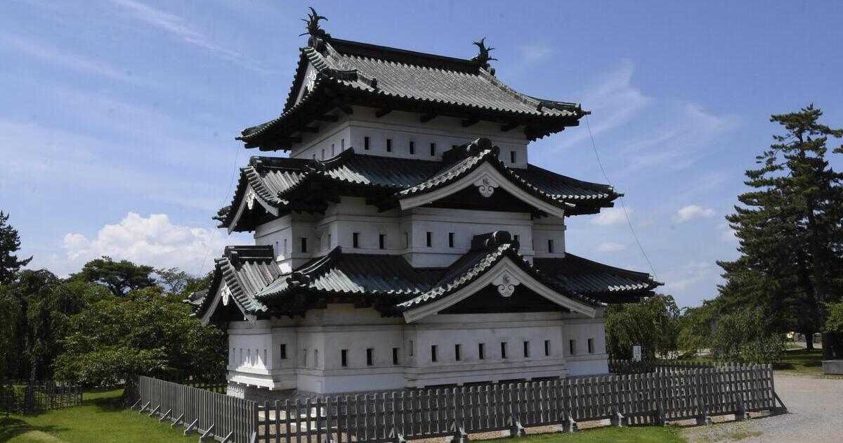 弘前市下白銀町、国の重要文化財に指定されている弘前城