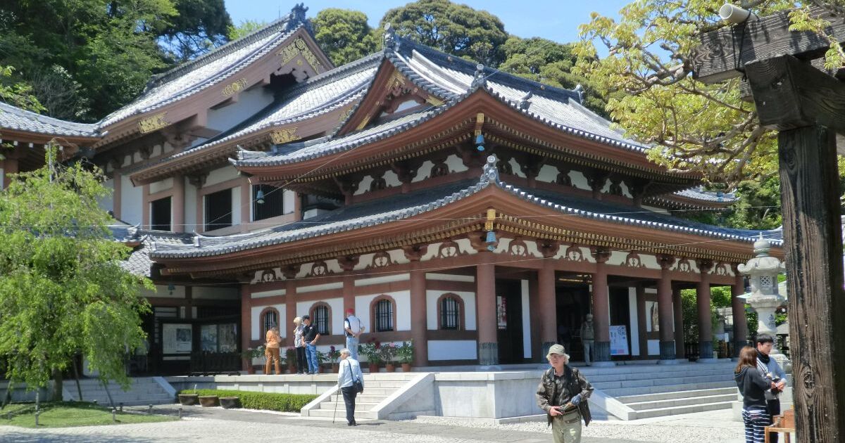 鎌倉市長谷、日本最大級の十一面観音像が安置されている長谷寺の本堂