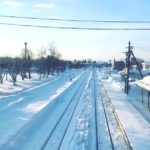 上富良野町中町、冬の雪景色に包まれるJR富良野線の上富良野駅