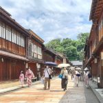 金沢市東山、江戸時代の風情が今も残る人気の観光スポット、ひがし茶屋街の風景