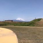 函南町、道の駅 伊豆ゲートウェイ函南から望む富士山の景色
