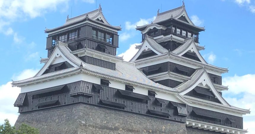 熊本市中央区本丸、2016年の熊本地震で被害を受け、5年ぶりに復旧を果たした熊本城の天守閣