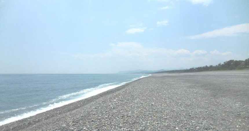 熊野市、日本の渚100選にも選ばれている七里御浜