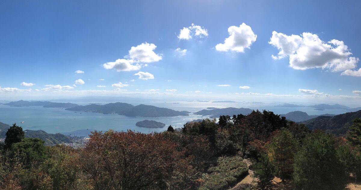 呉市川尻町野呂山、かぶと岩展望台から望む瀬戸内海の海景色
