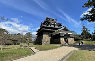 松江市のシンボルとして愛されている国宝・松江城