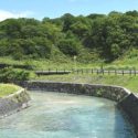 むつ市田名部、日本三大霊場の1つ、恐山の入口に位置し、あの世とこの世を隔てると言われる三途の川の風景