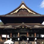 長野市、江戸時代中期に建て直された現在の善光寺本堂