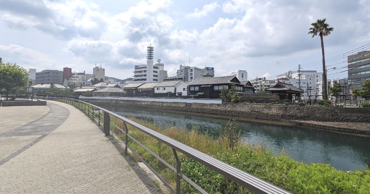 長崎市出島町、鎖国していた江戸時代、日本で唯一海外貿易の窓口だった出島の現風景