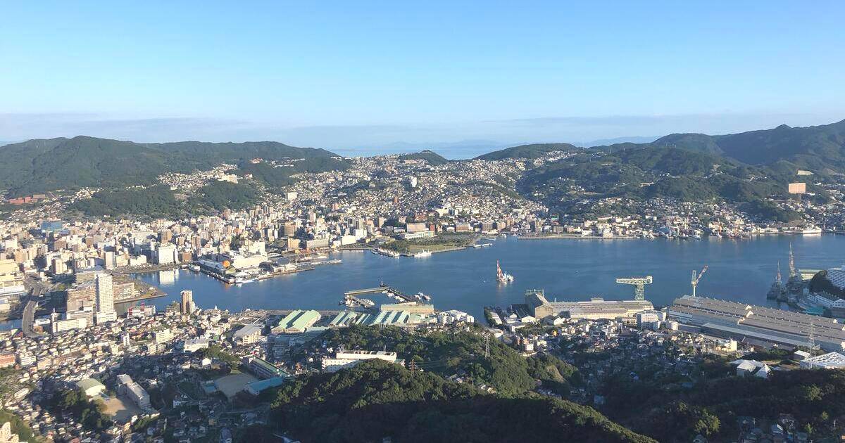 長崎市、稲佐山山頂展望台からの眺め