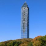 名古屋市の東山スカイタワー（東山公園展望塔）