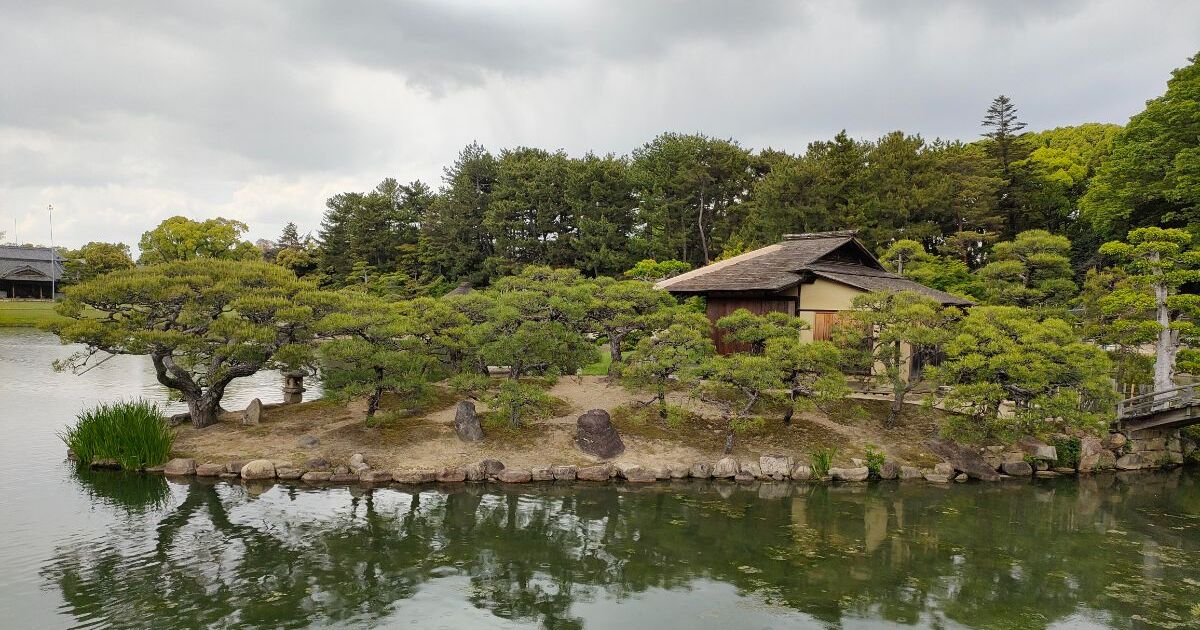岡山市北区、かつての岡山藩主・池田綱政によって作られ、日本三名園にも数えられている岡山後楽園