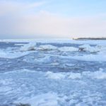 羅臼町で見る知床、オホーツク海の流氷風景