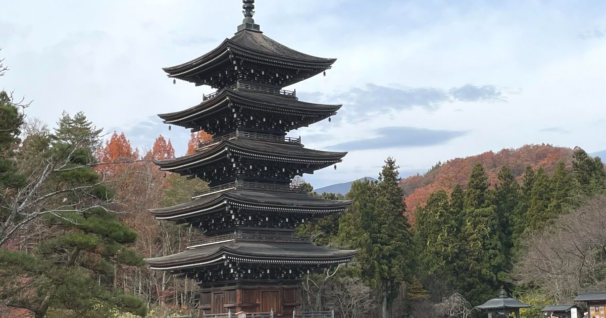 仙台市青葉区大倉、平家の落人伝説が残り、パワースポットとしても人気の定義如来 西方寺、五重塔