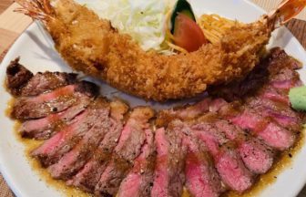 瀬戸内市邑久町、人気洋食店 レストランまつもとの大エビフライとビーフステーキのセット