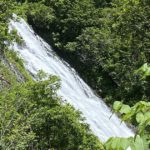 斜里町、知床八景の1つに数えられるオシンコシンの滝