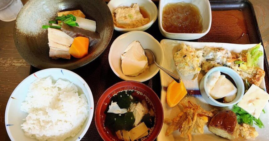 龍郷町、奄美大島で人気の豆腐料理専門店 島とうふ屋