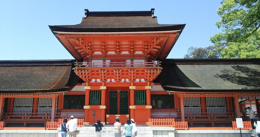 宇佐市、725年に創建され、全国約46000の八幡社の総本宮である宇佐神宮