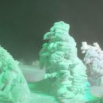 山形市蔵王温泉、冬の夜のファンタジー、樹氷ライトアップ