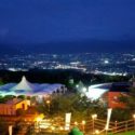 山梨市江曽原、新日本三大夜景の1つにも選ばれた、笛吹川フルーツ公園からの夜景